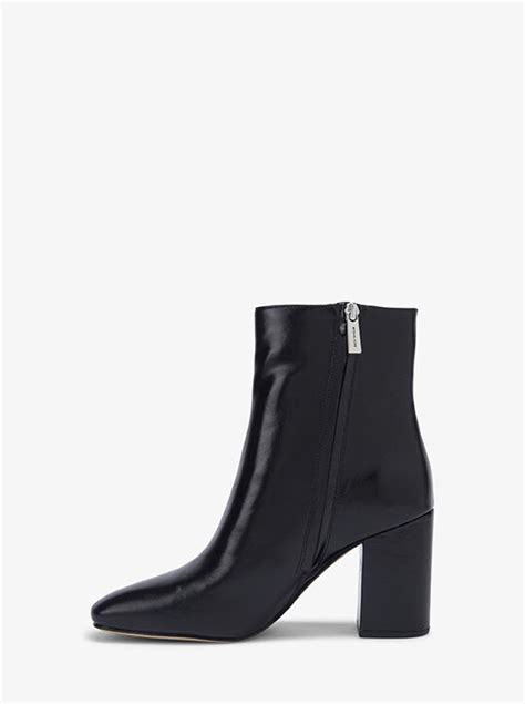 Perla Leather Ankle Boot 